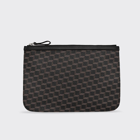 POUCH