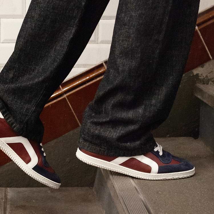 START SNEAKERS