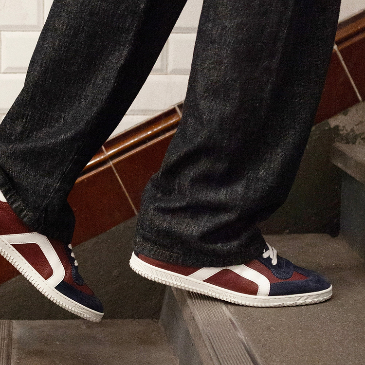 START SNEAKERS