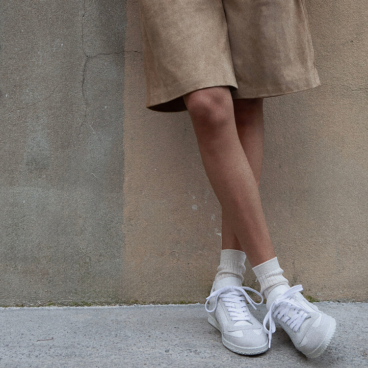 START SNEAKERS