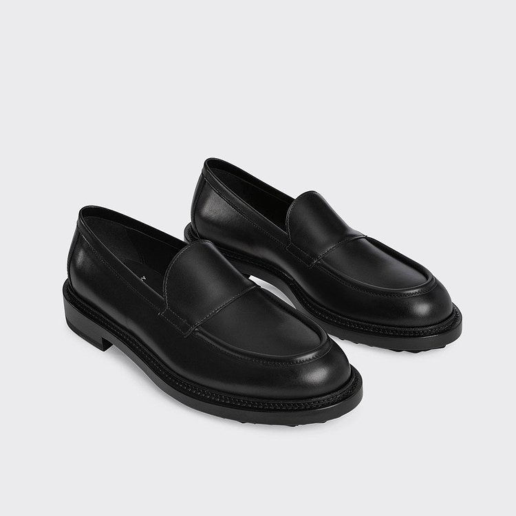 JOHN LOAFER