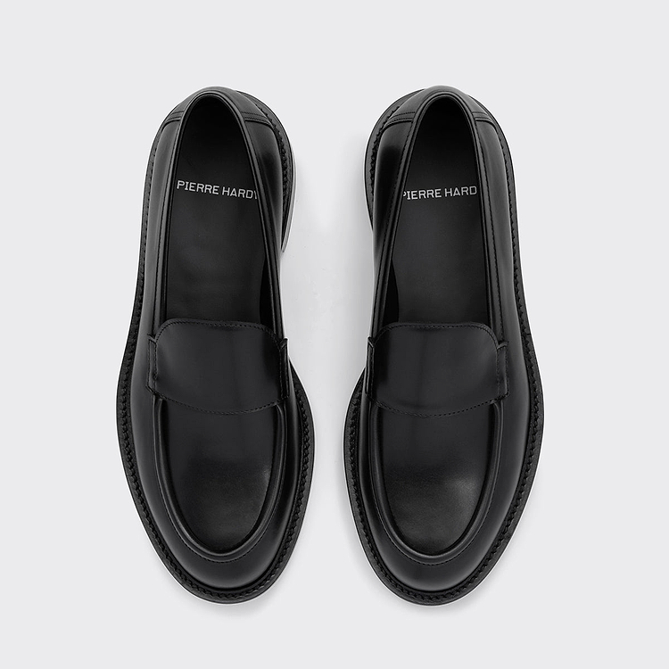 JOHN LOAFER
