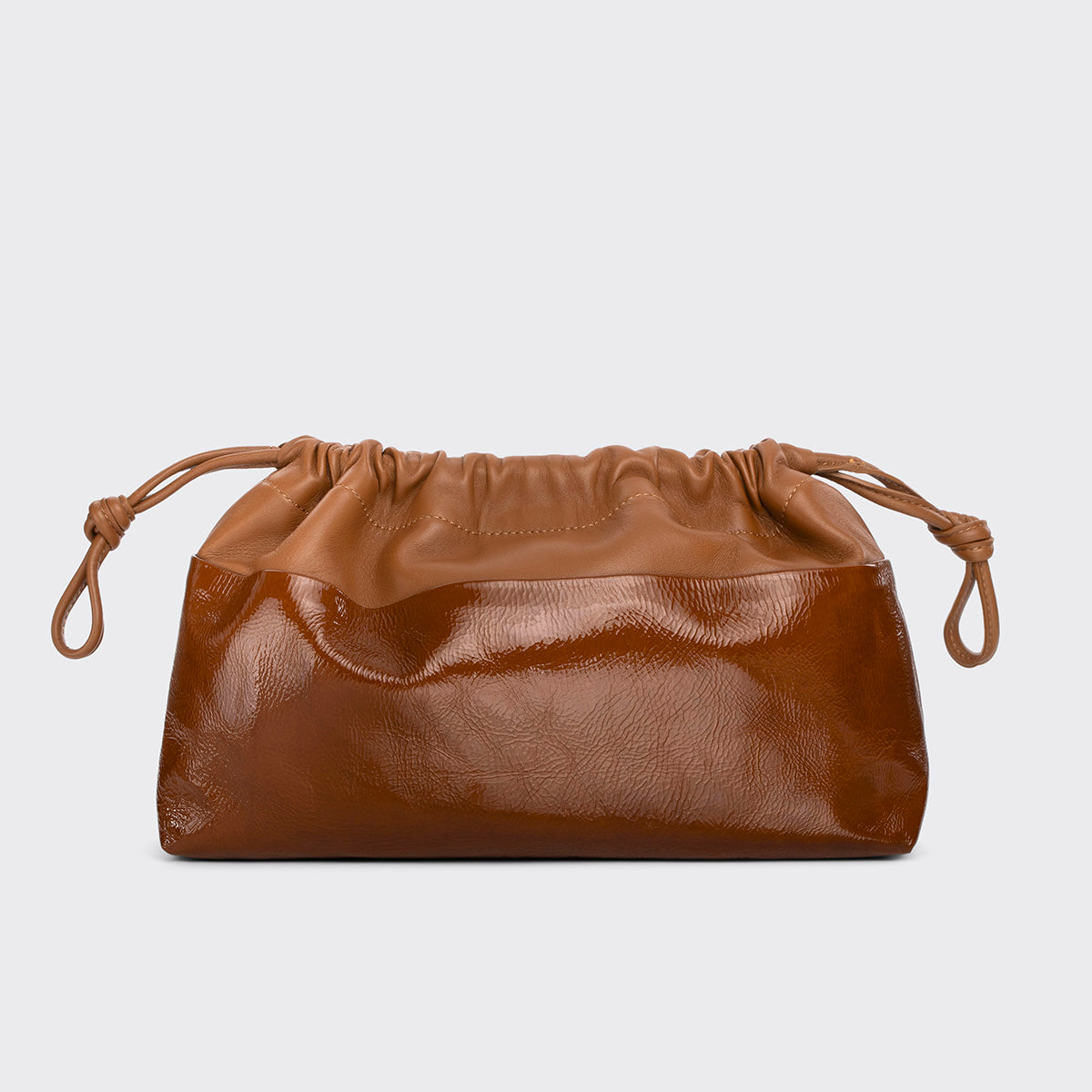 Pierre Hardy TWIN CLUTCH, patent kidskin and havana lambskin, vue 7