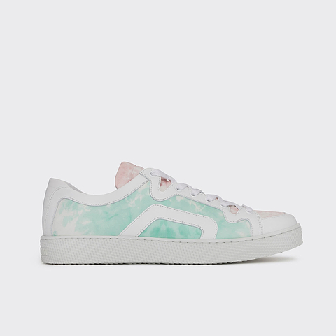 104 SNEAKERS