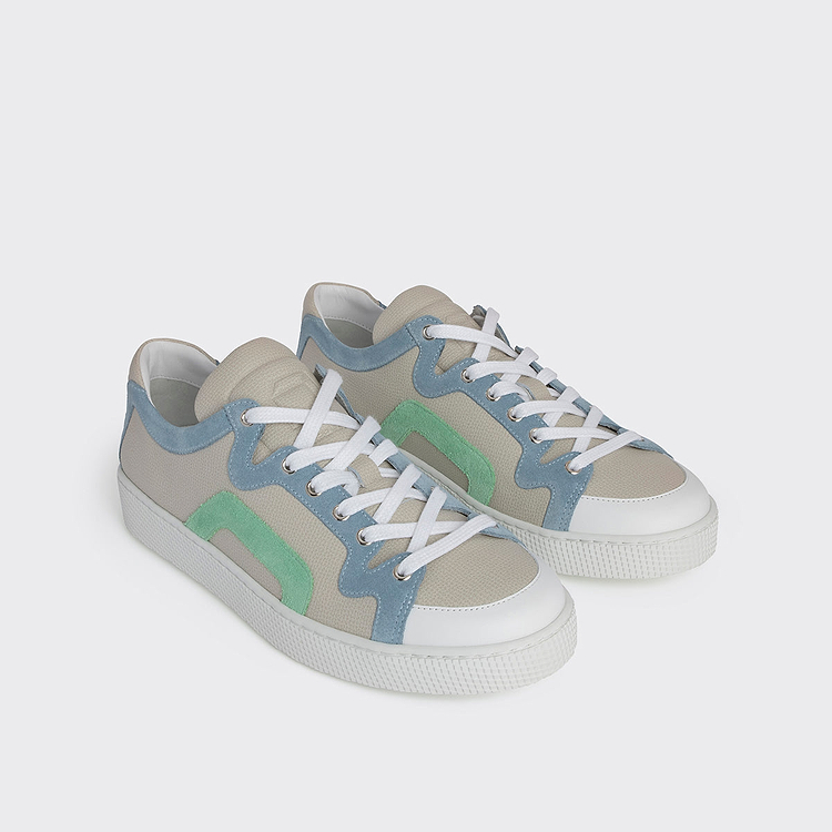 104 SNEAKERS