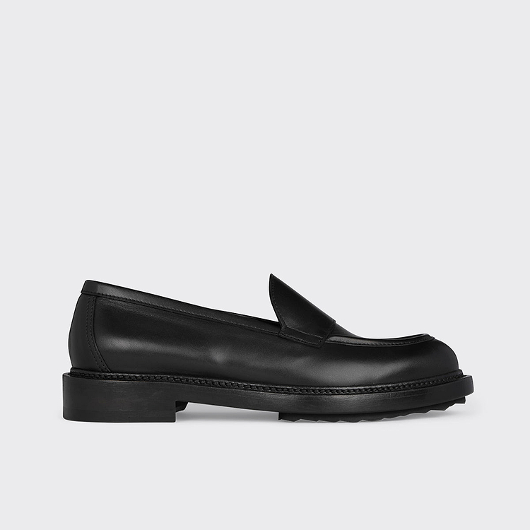 MOCASSIN JOHN