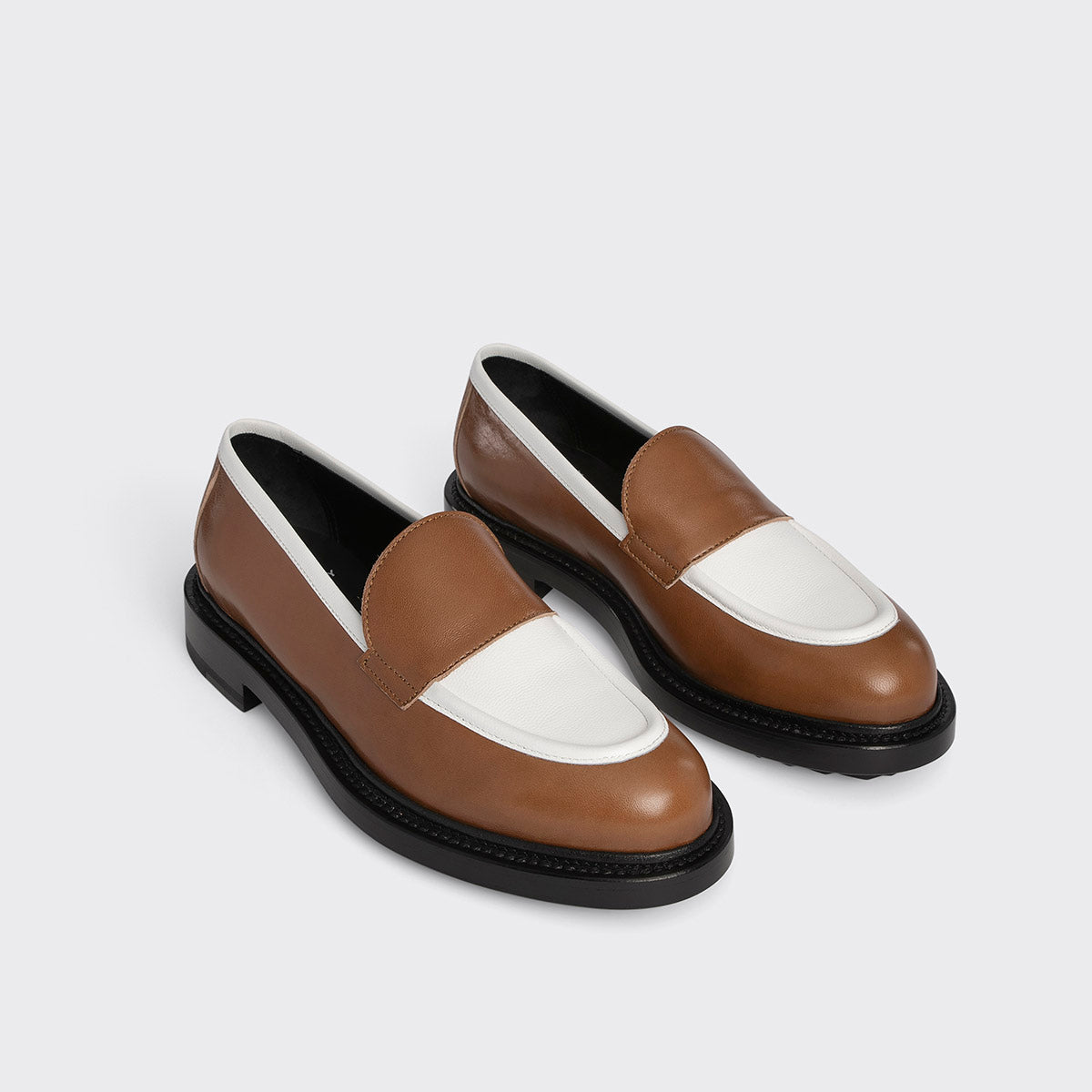 JOHN LOAFER