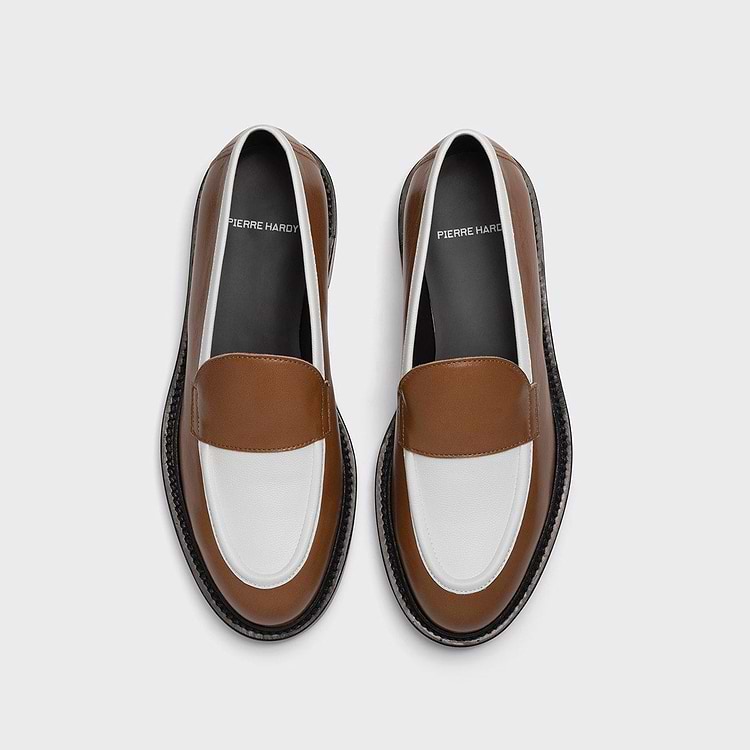 MOCASSIN JOHN