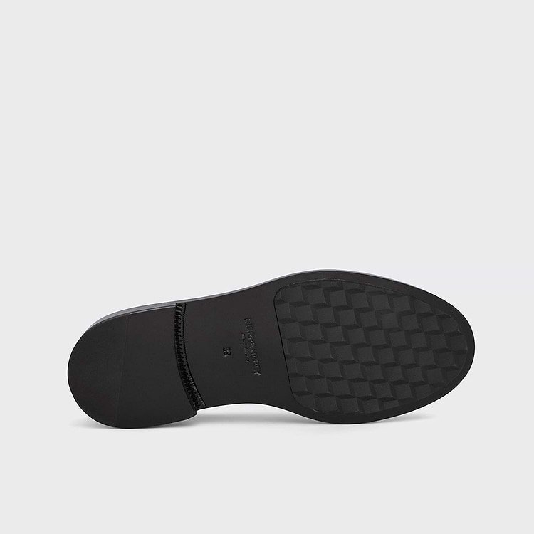 MOCASSIN JOHN