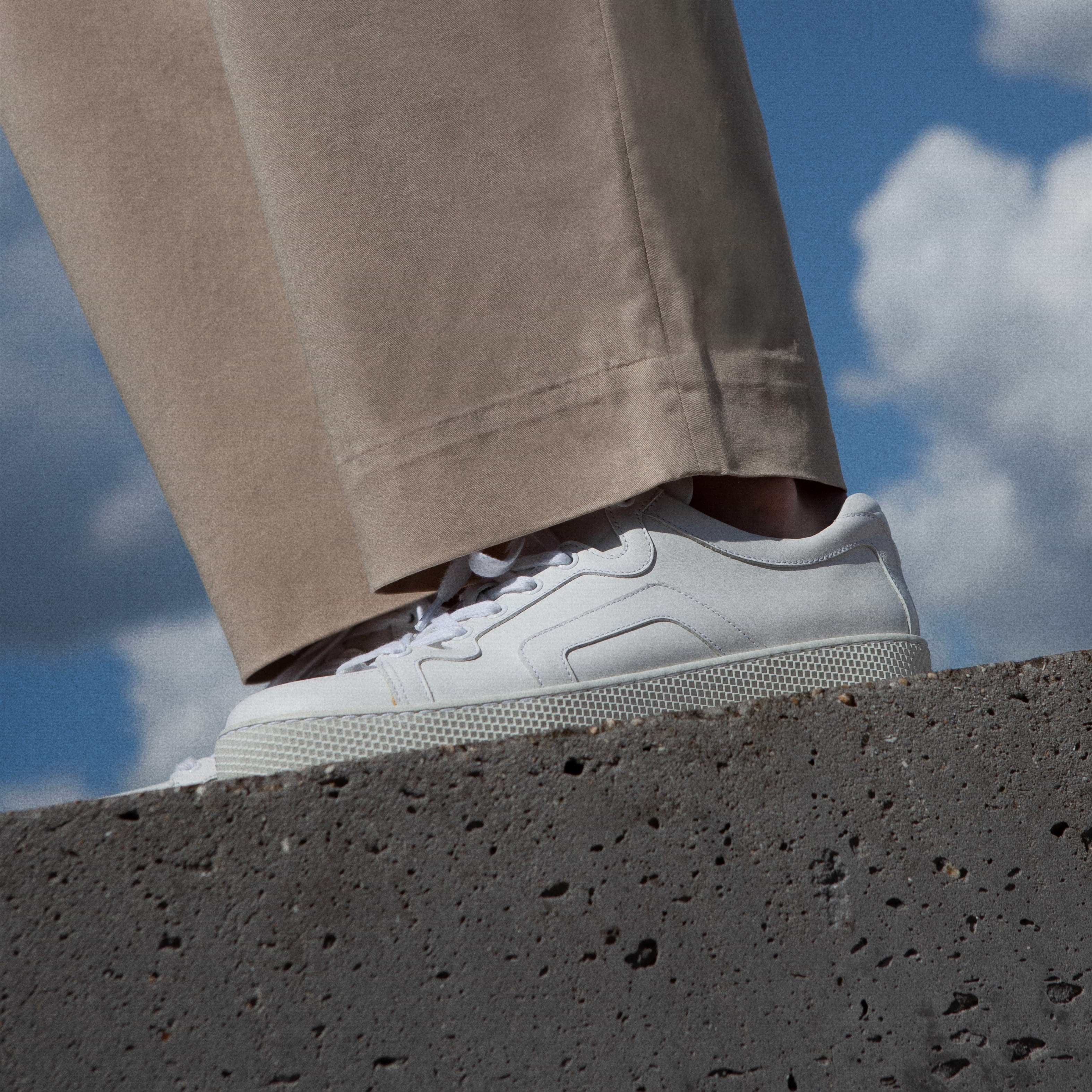 104 sneakers for men in white calf leather — PIERRE HARDY