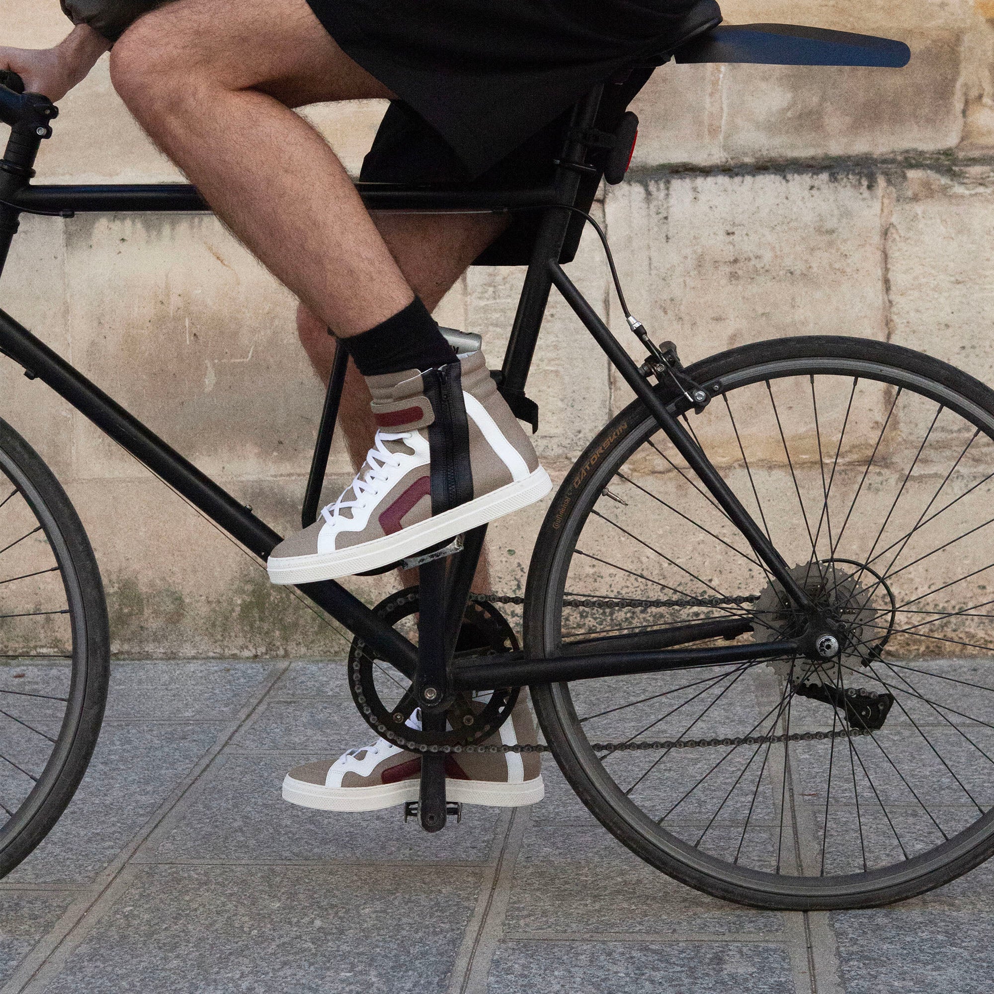 112 HIGH-TOP SNEAKERS