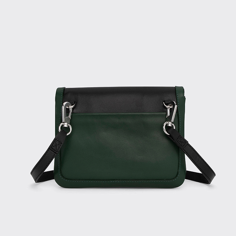 ALPHA POUCH