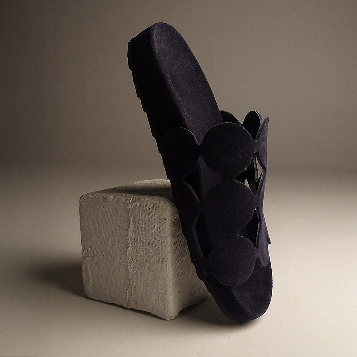Pierre Hardy BEACH BULLES, navy suede calfskin, view 6