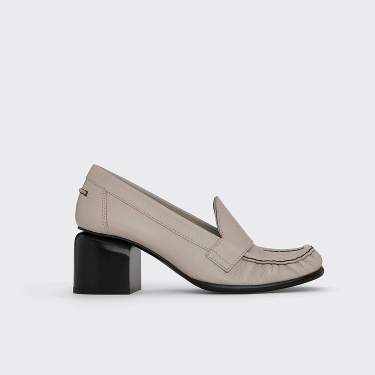ROMY HEELED LOAFER