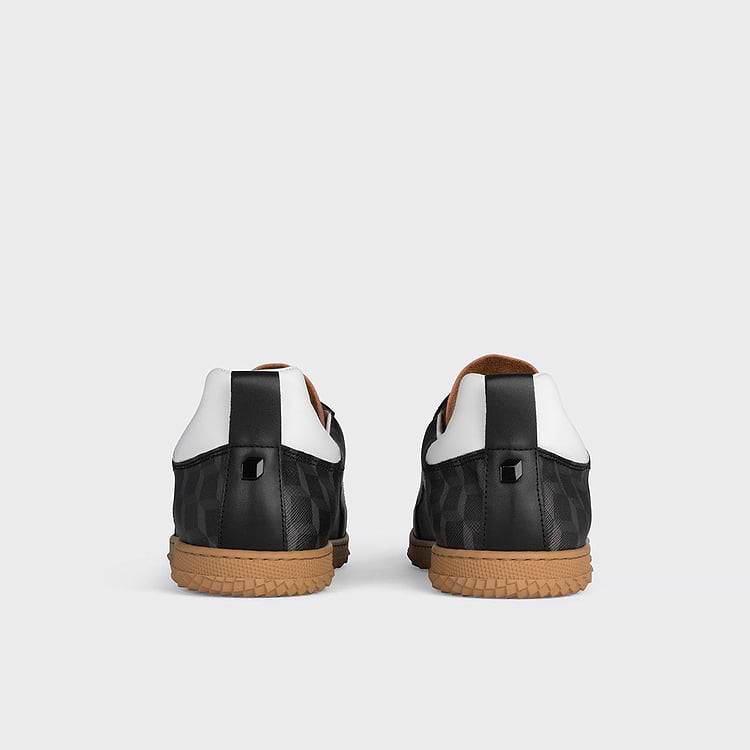 START SNEAKERS