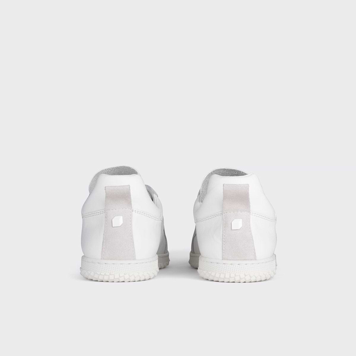 START SNEAKERS