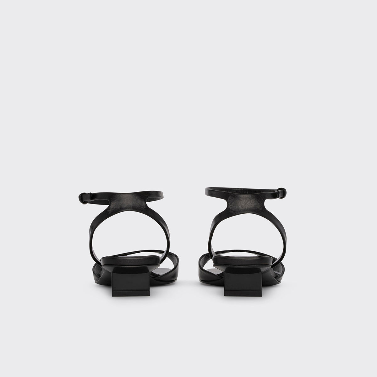 STELLA SANDAL