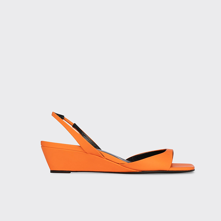 AMBER SANDAL