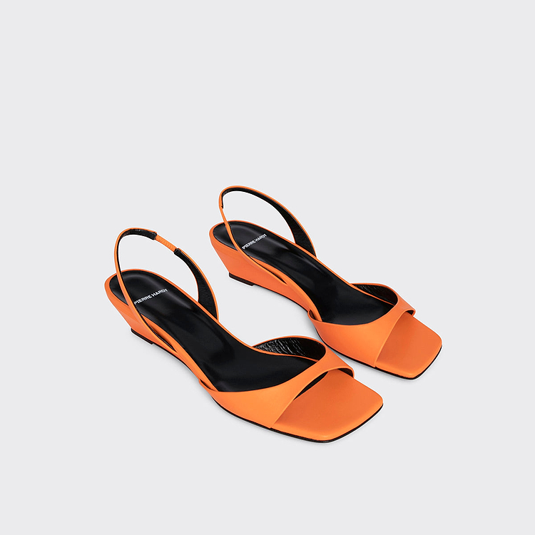 AMBER SANDAL