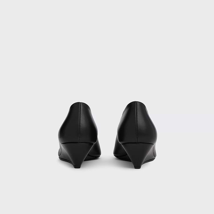 AMBER PUMP