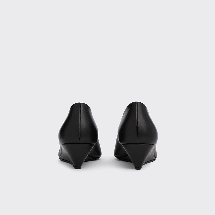 AMBER PUMP