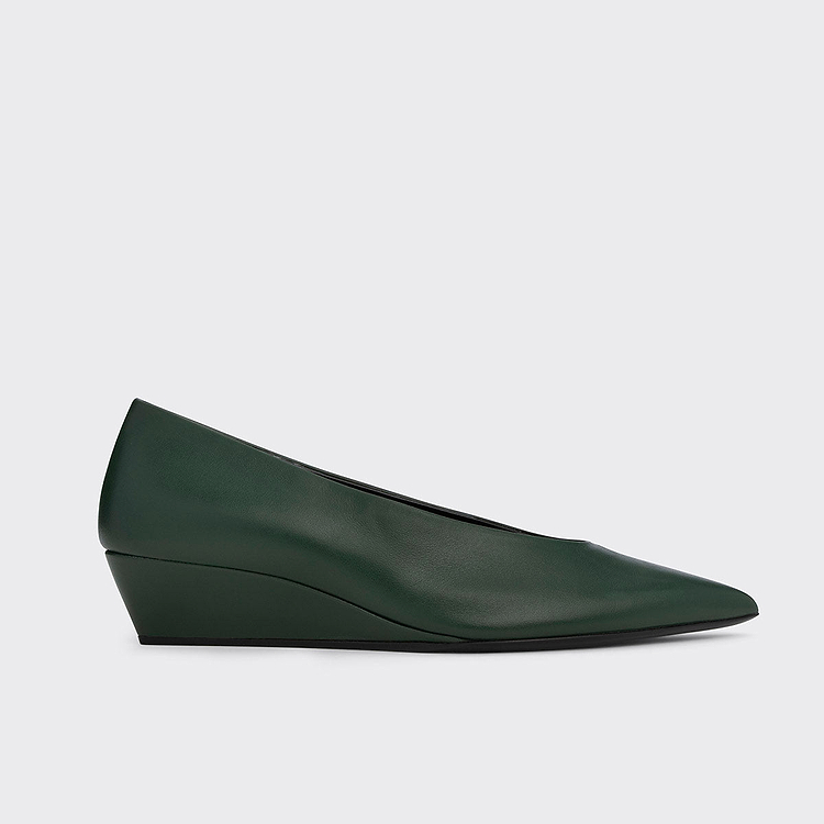 AMBER PUMP