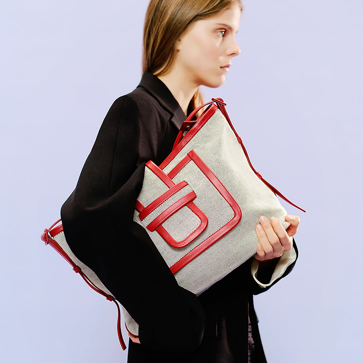 ALPHA DAY TOTE