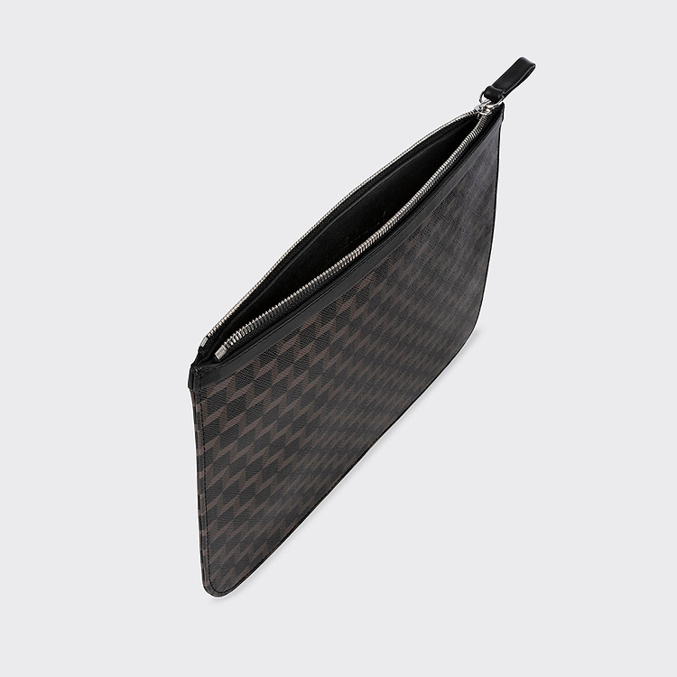 POUCH