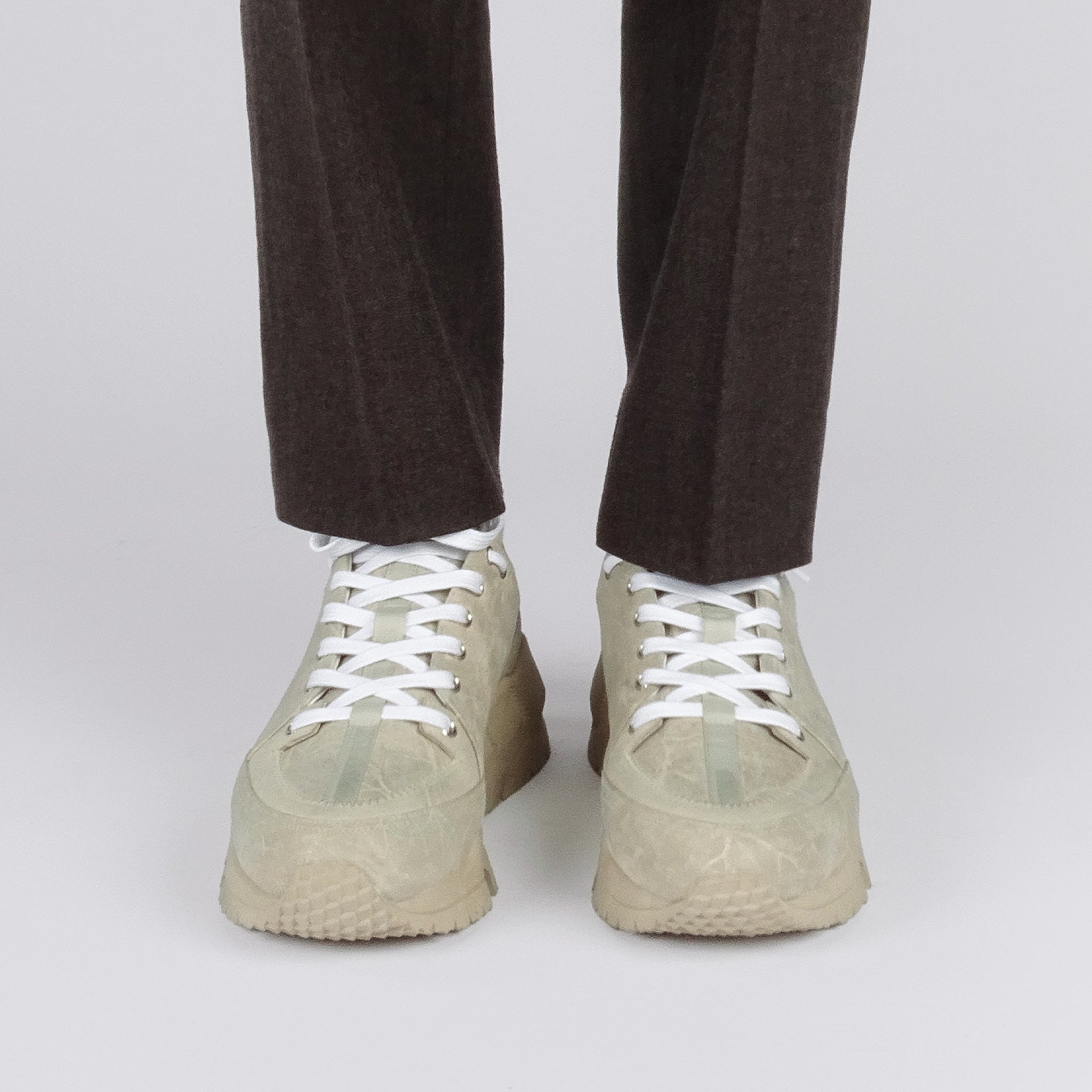 Pierre Hardy STREET LIFE SNEAKERS, greige calfskin, view 3