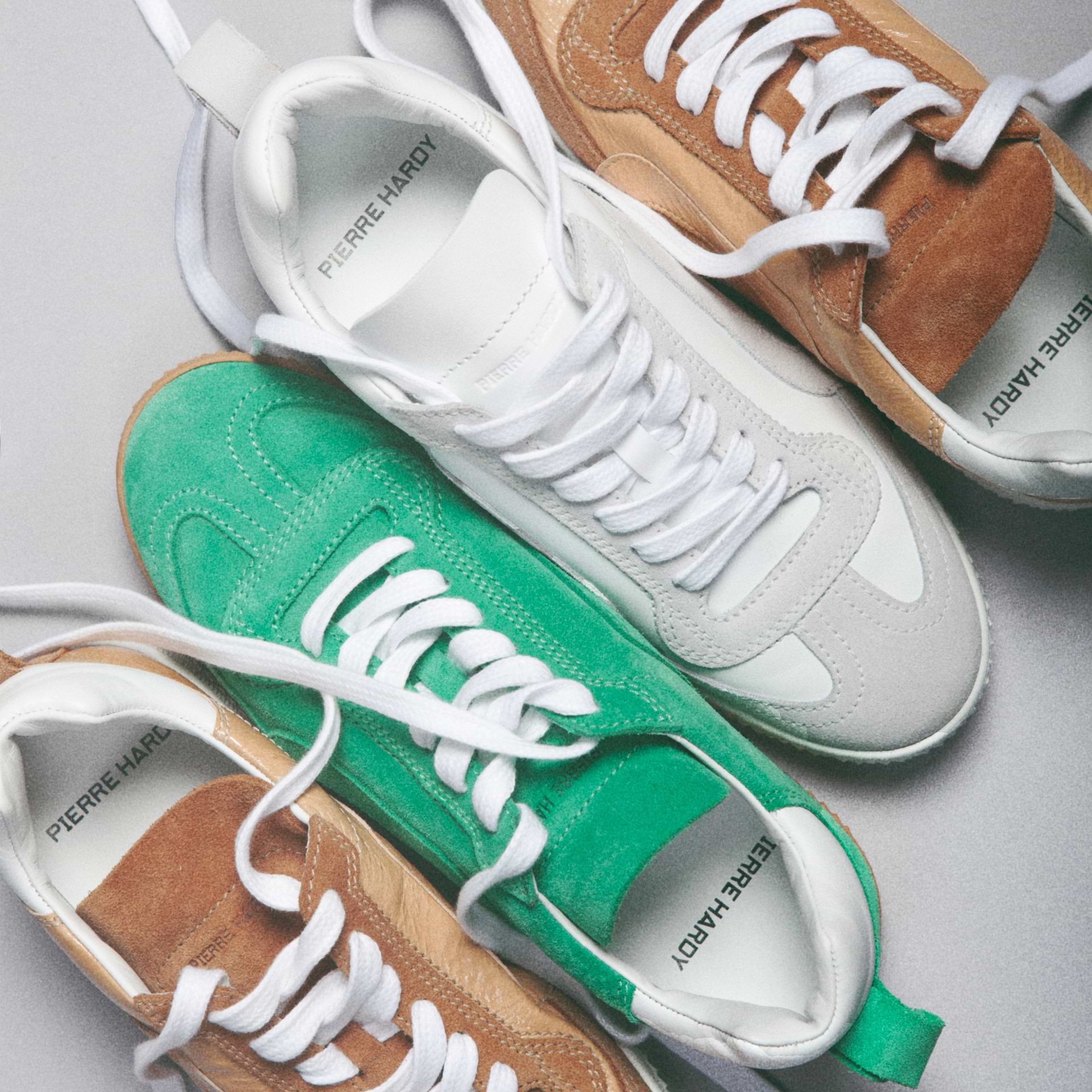 START SNEAKERS