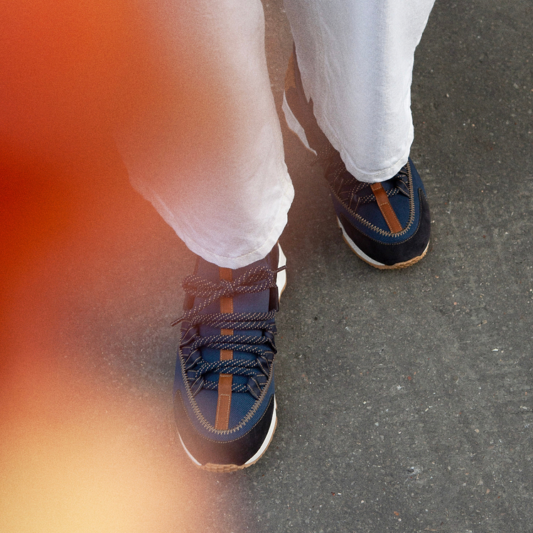 TREK COMET SNEAKERS