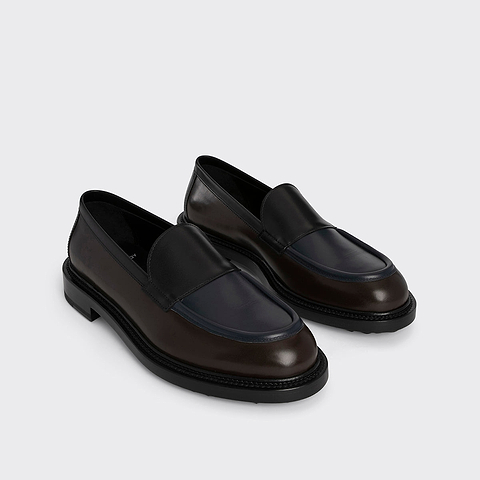 JOHN LOAFER