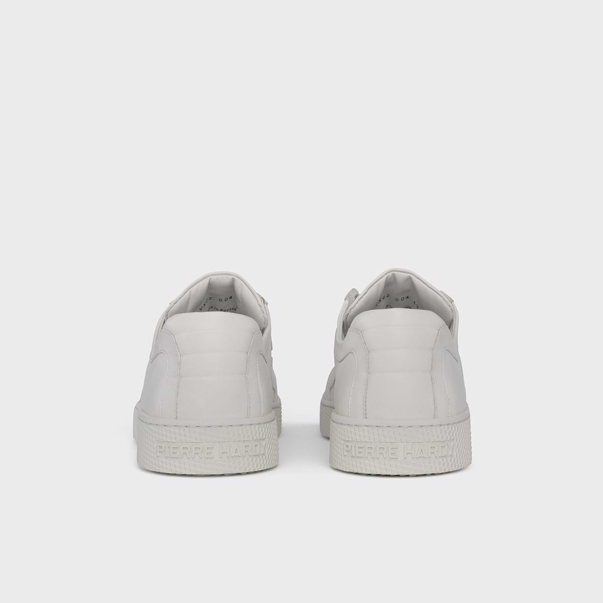 104 SNEAKERS