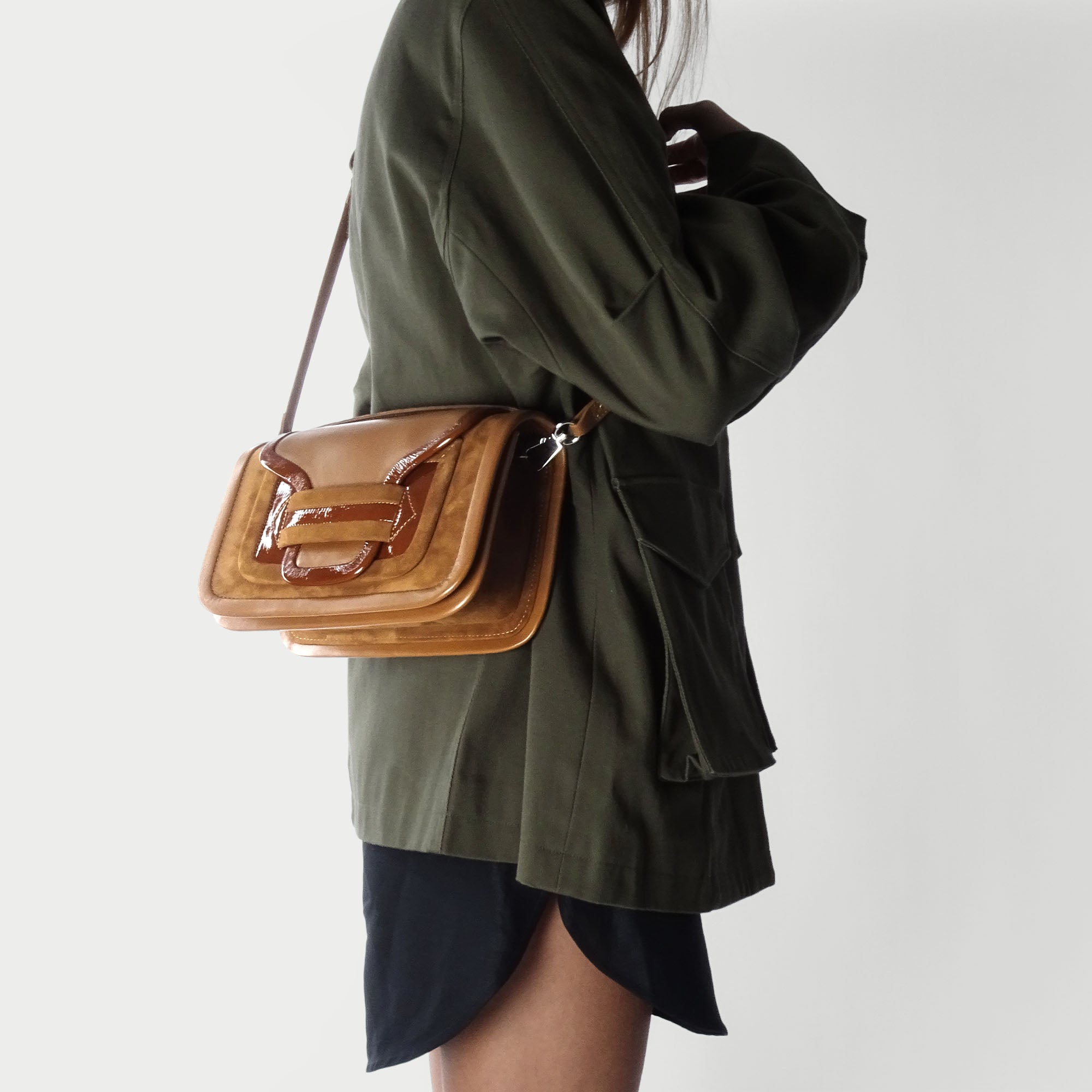 Pierre Hardy ALPHA MAXI HANDBAG, suede kidskin and havana lambskin, view 3