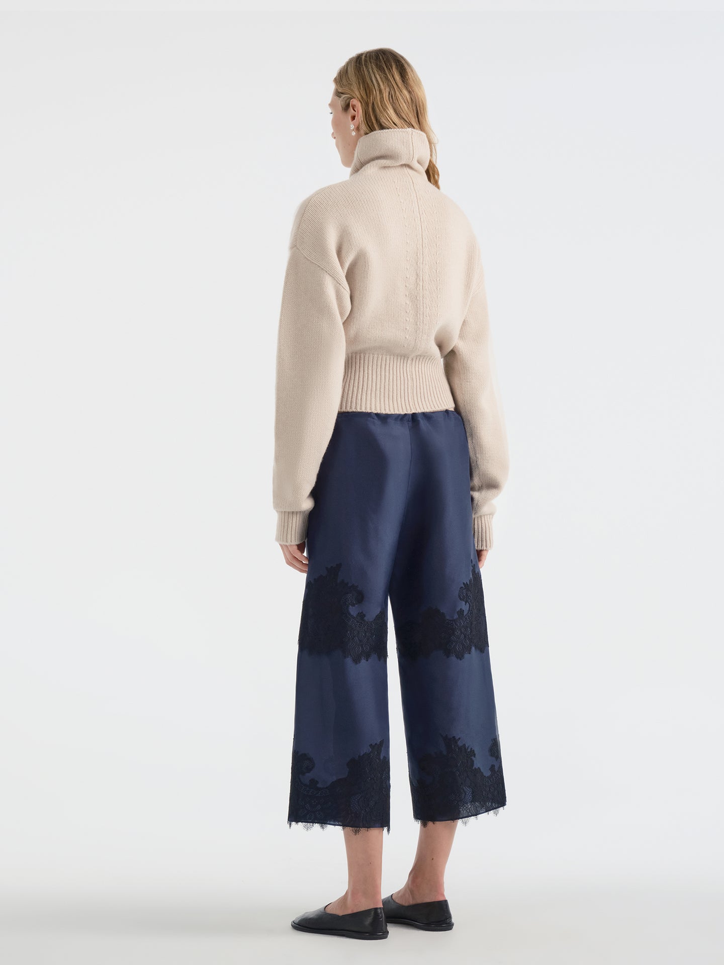 Maelis Pant in Silk - AFLALO