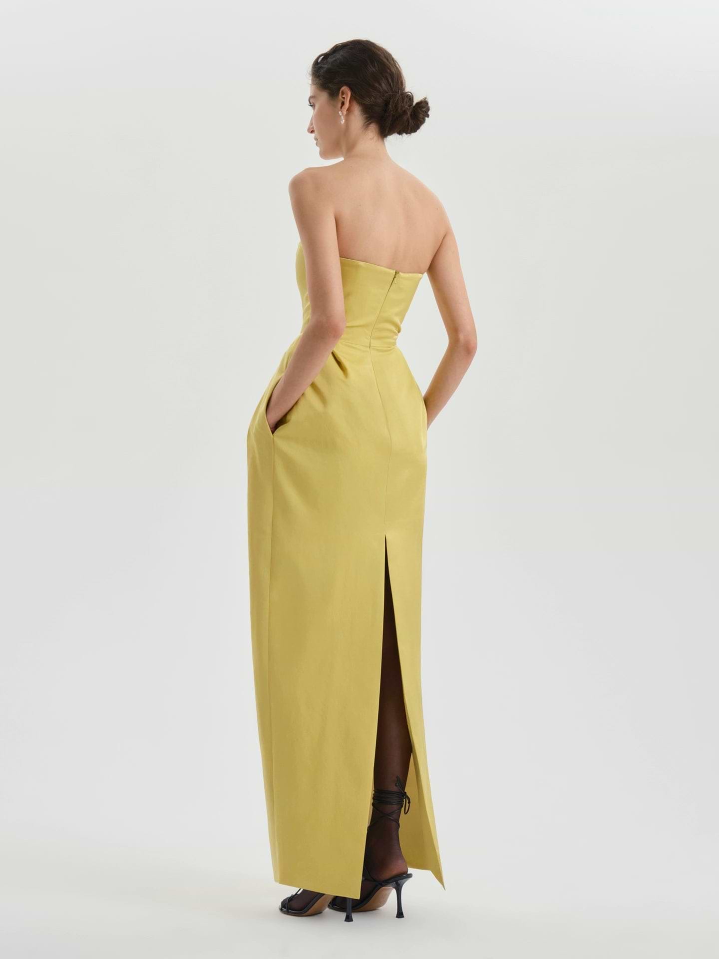 Alune Dress in Wool Silk