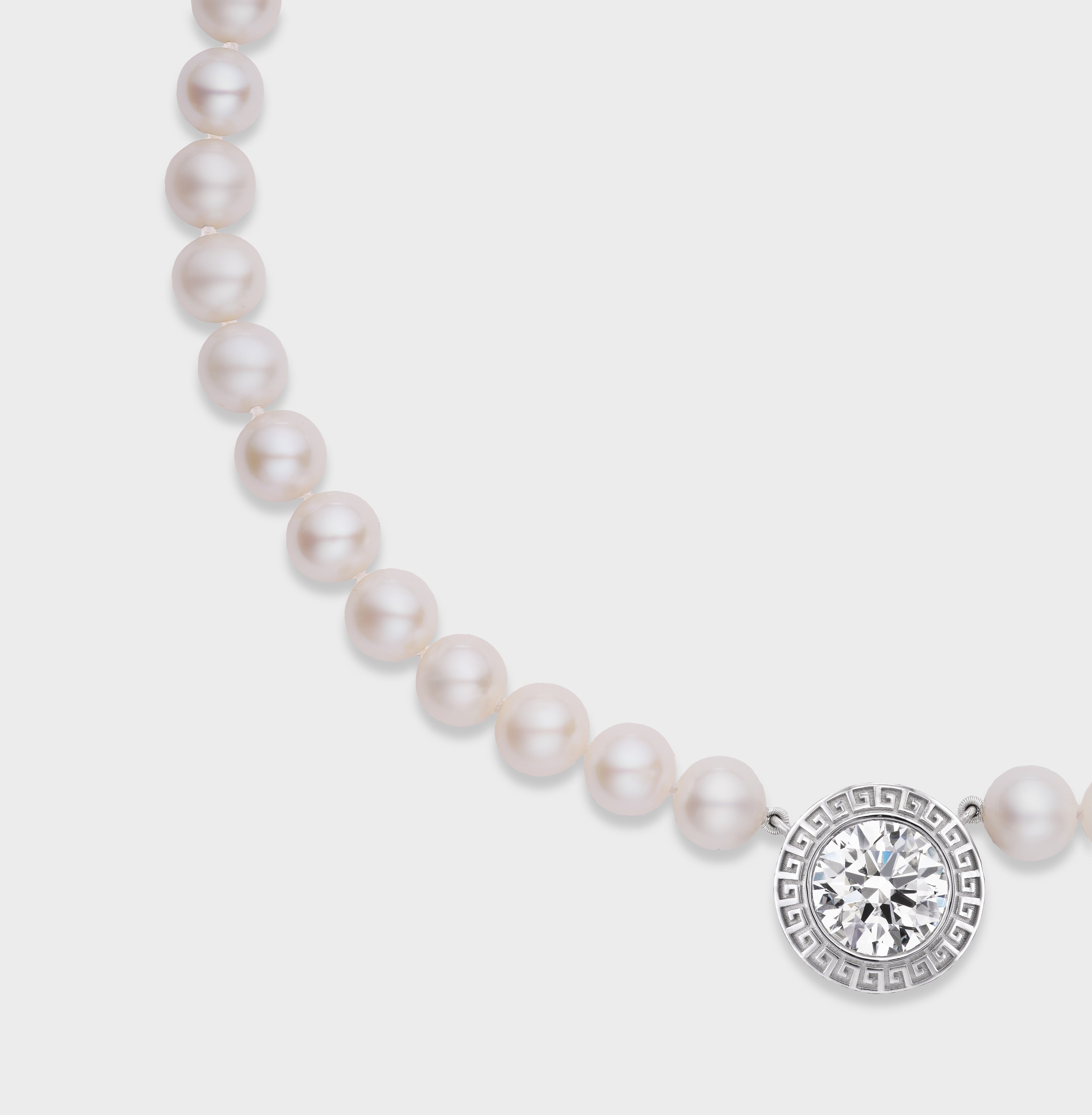 Oracle Strand Necklace in White Gold