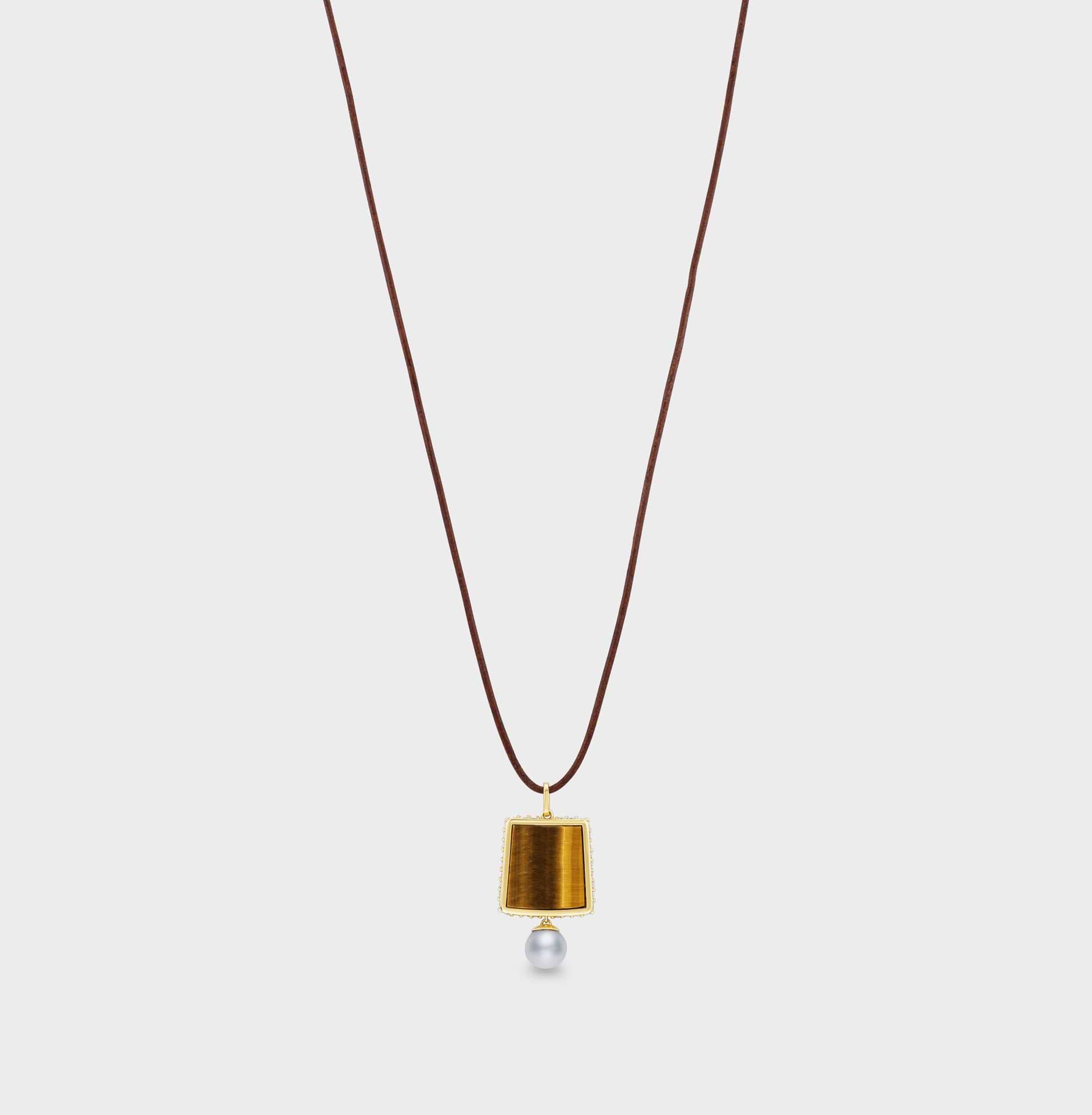 Lone Tile Pendant Necklace in Gold