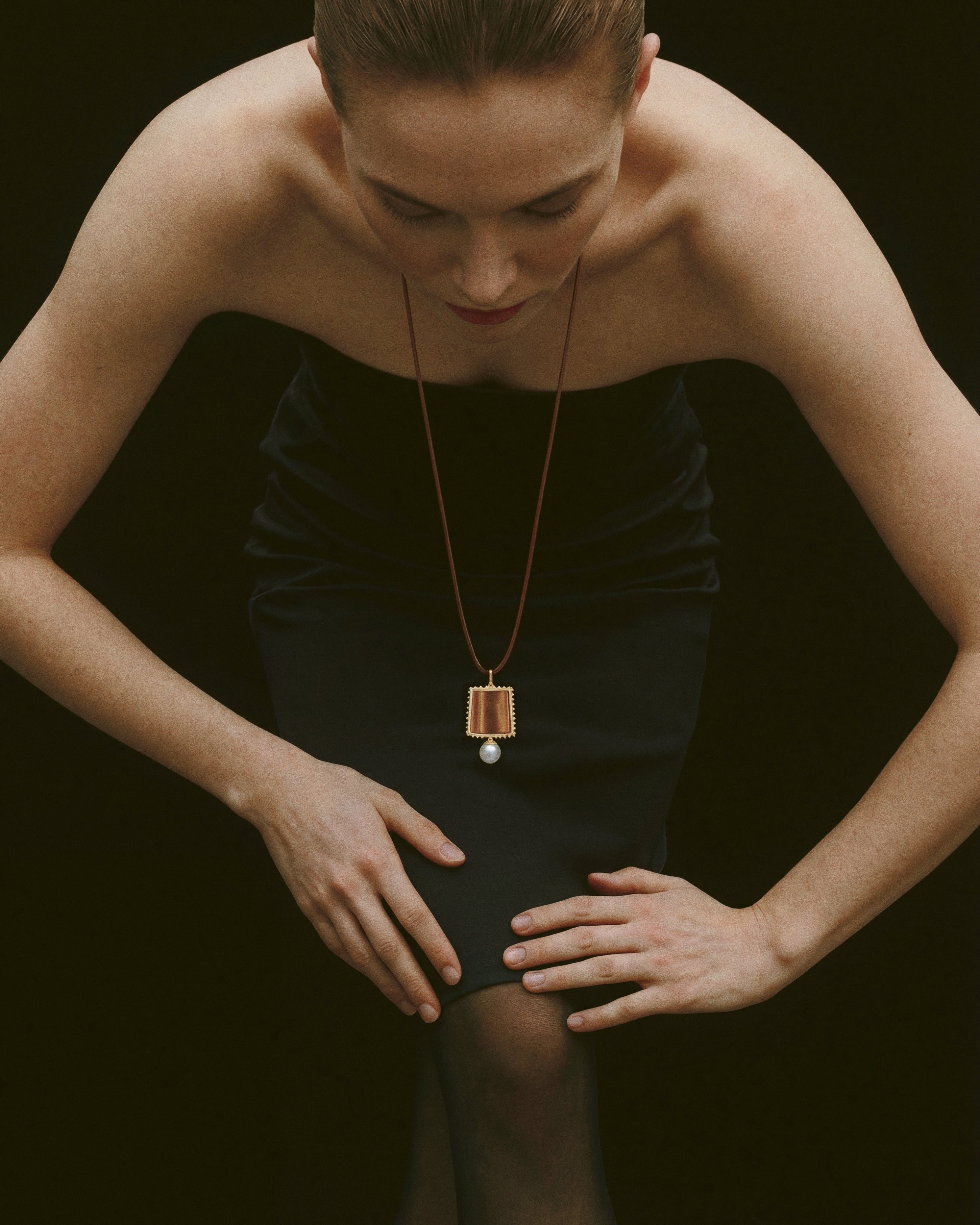 Lone Tile Pendant Necklace in Gold