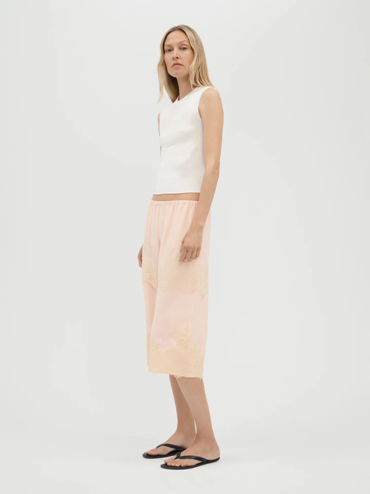 Auden Shorts in Silk - AFLALO