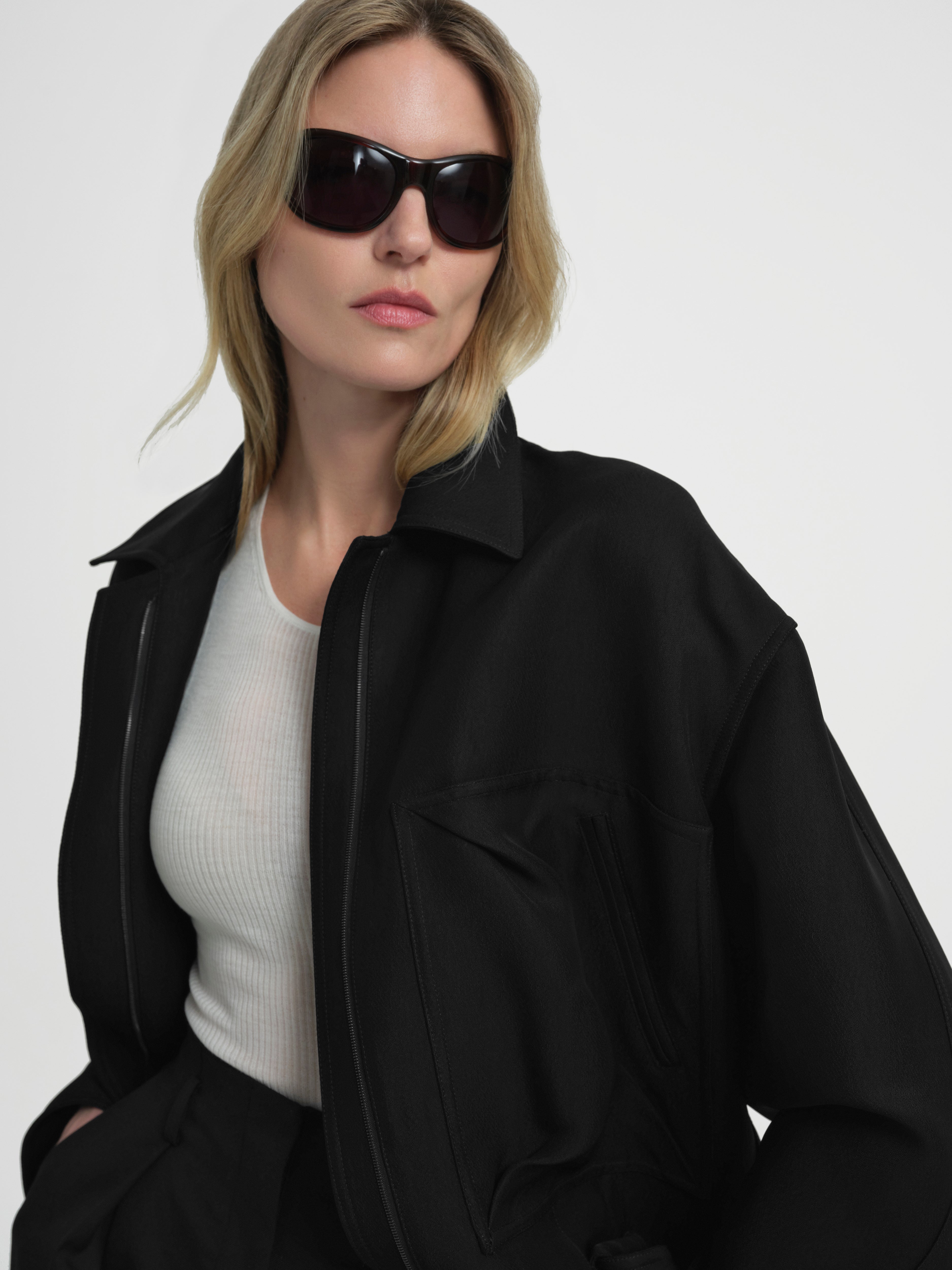 Lumen Jacket in Viscose