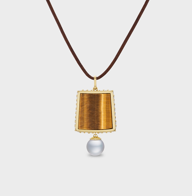 Lone Tile Pendant Necklace in Gold