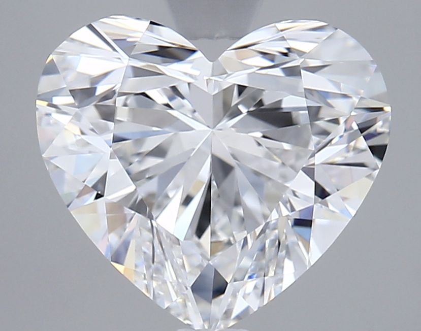 _roll_image@ #carat-weight_3+shape_heart+quality_g-si