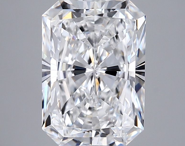 _roll_image@ #carat-weight_3+shape_radiant+quality_g-si
