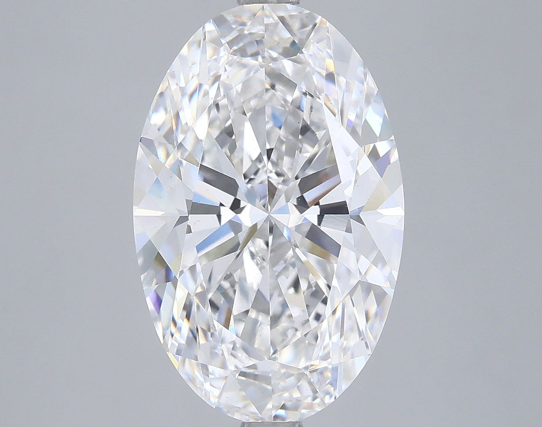 _roll_image@ #carat-weight_5+shape_oval+quality_ef-vs2
