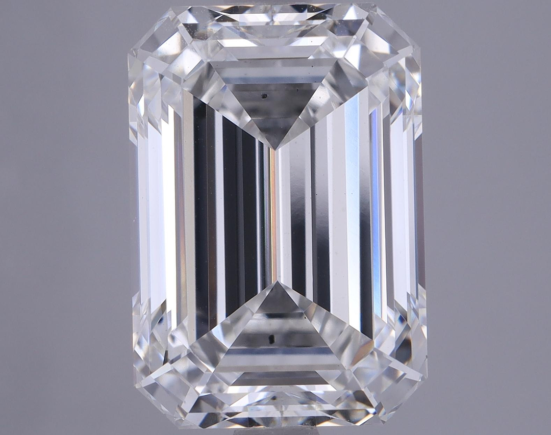 4.94 Carat Emerald Shaped Ideal Cut VS2 IGI Certified Lab Grown Diamond