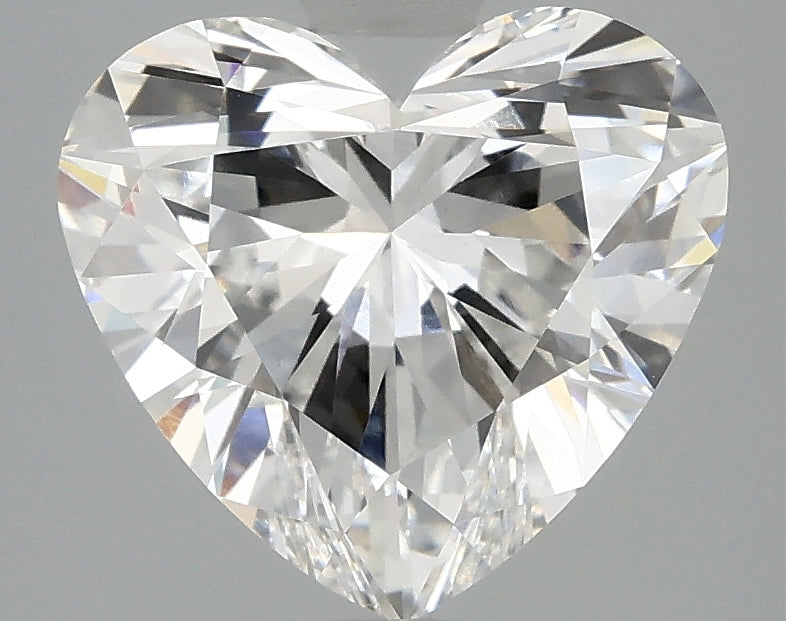 _roll_image@ #carat-weight_3+shape_heart+quality_ef-vs2