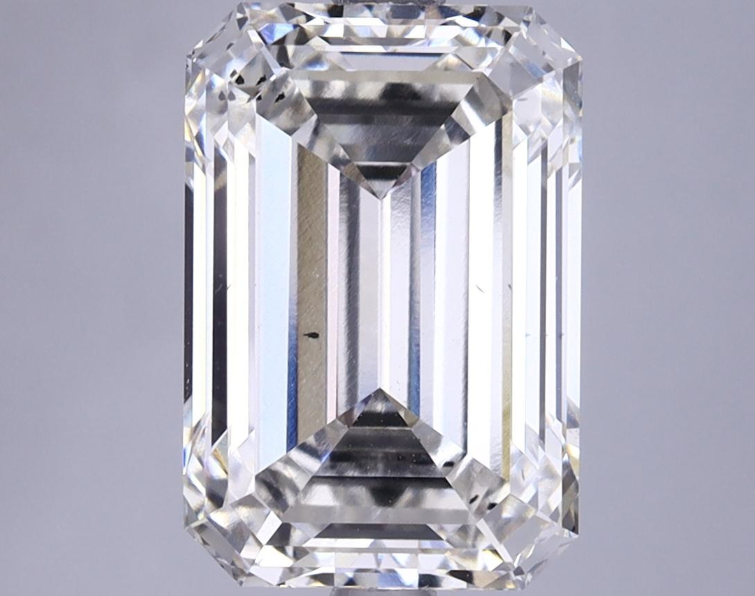 4.62 Carat Emerald Shaped Ideal Cut VS2 IGI Certified Lab Grown Diamond