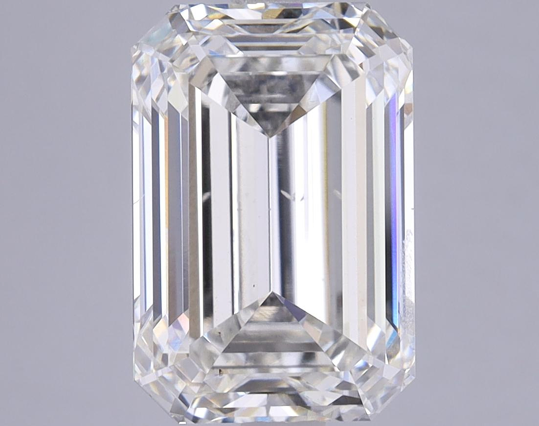 4.68 Carat Emerald Shaped Ideal Cut VS2 IGI Certified Lab Grown Diamond