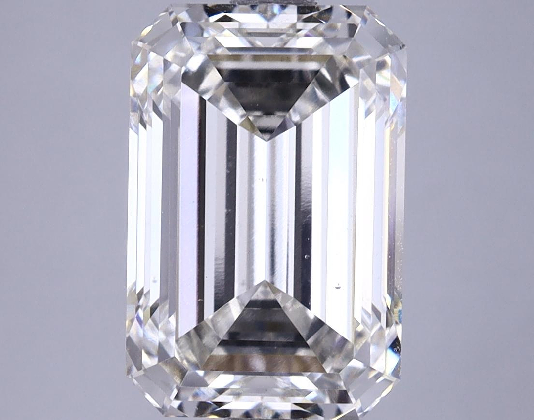 4.77 Carat Emerald Shaped Excellent Cut VS1 IGI Certified Lab Grown Diamond